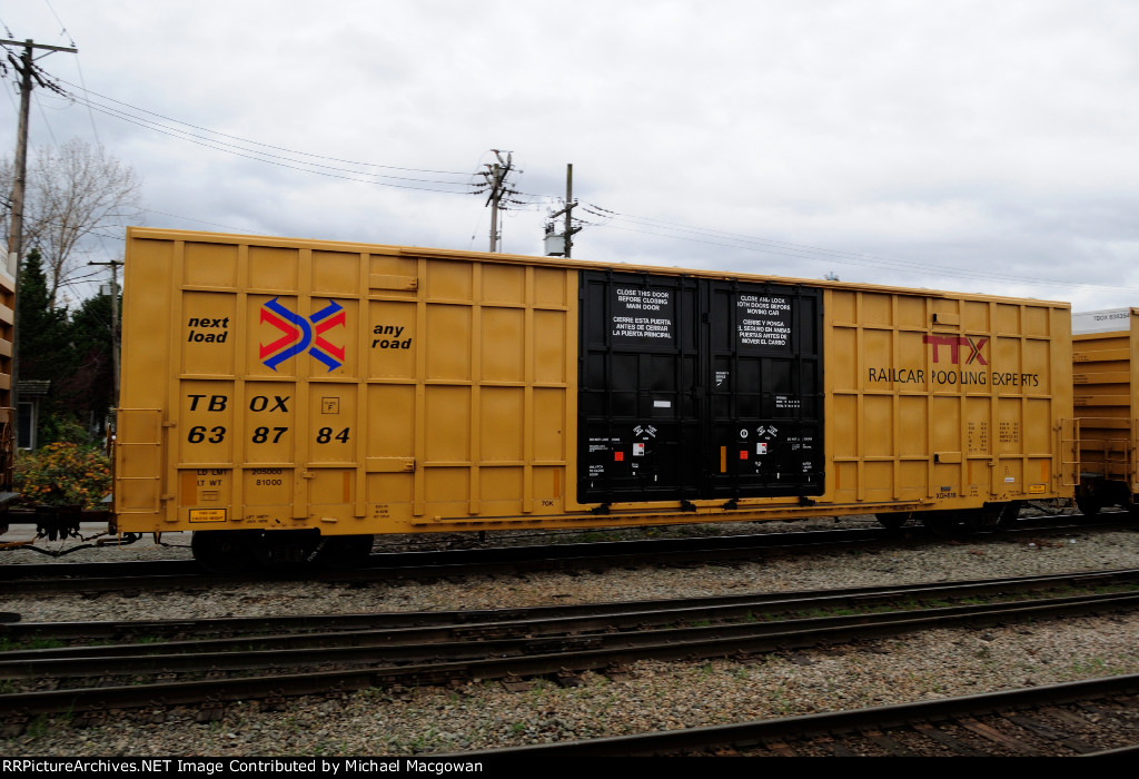 TBOX 638784  60-9 ft Double Door Excess Height Boxcar  TTX (side A)